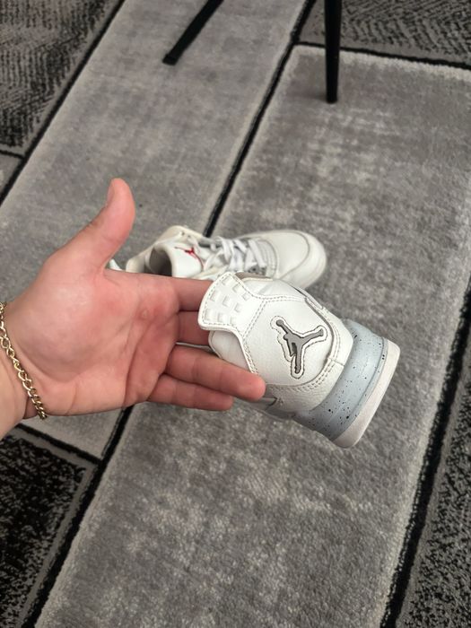Jordan 4 Retro White Oreo