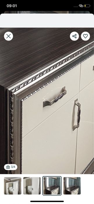 Комод с зеркалом