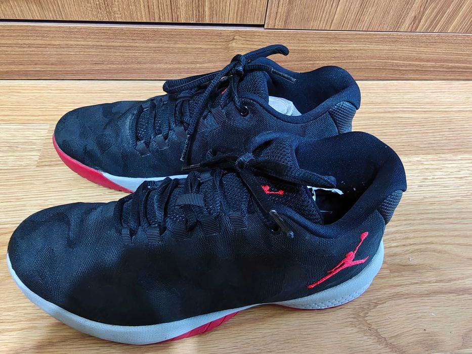 Маратонки Air Jordan N39