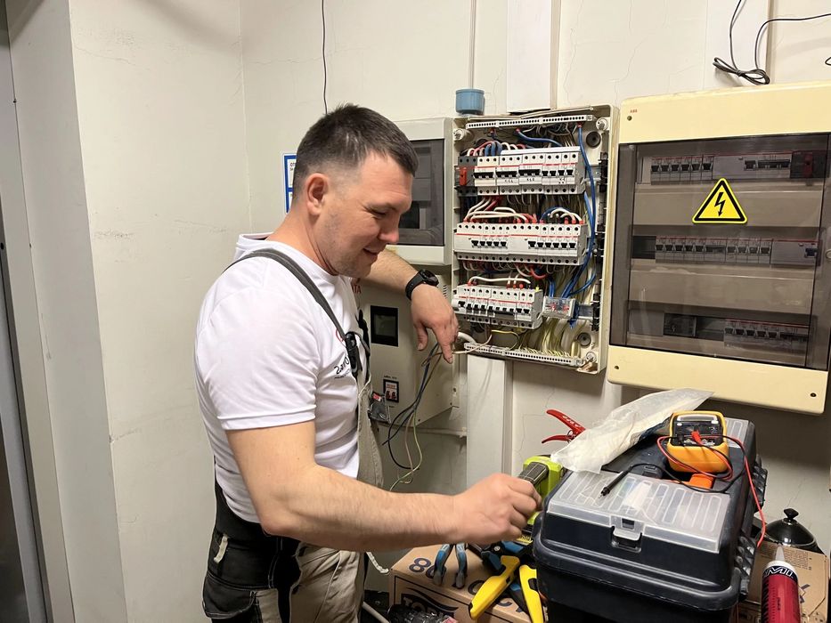 Электрик с большим опытом и разумной цене - Электрика Астана на Olx