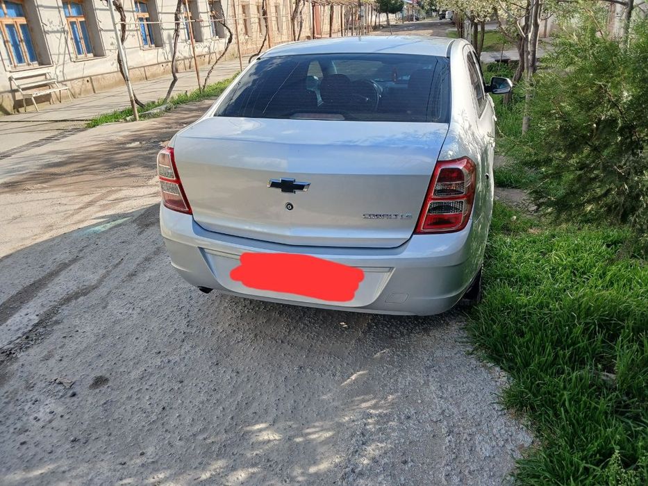 Собалт мошин сотилади