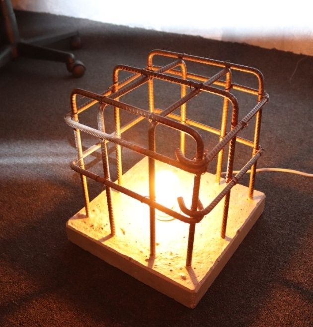 Lampa veioza lampadar ciment beton personalizabil