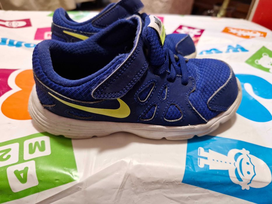 Маратонки nike унисекс