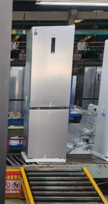 Продается двухкамерный холодильник AIWA 347, цвет стальной