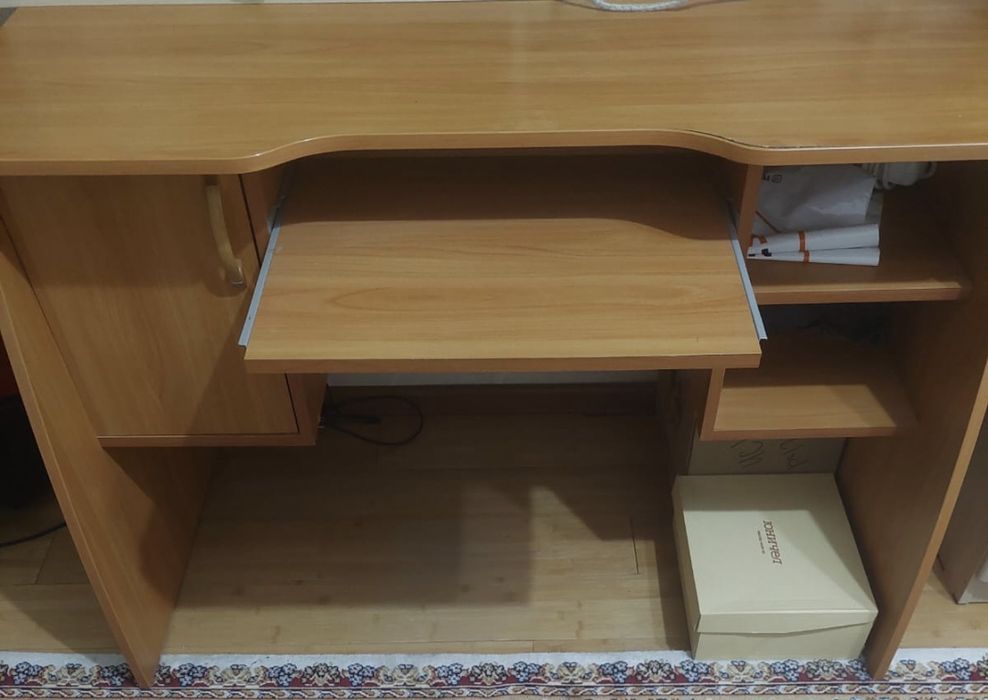 Компьютерный стол