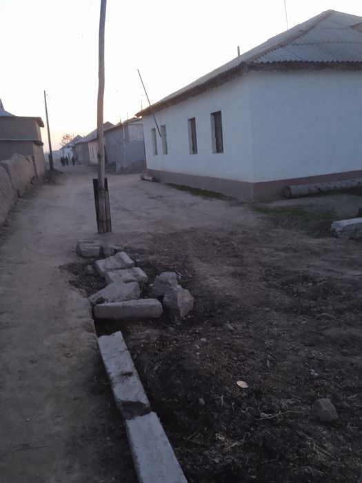 15 sotik yer sotiladi