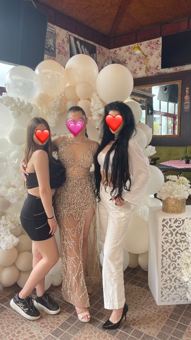 Бална рокля с перли