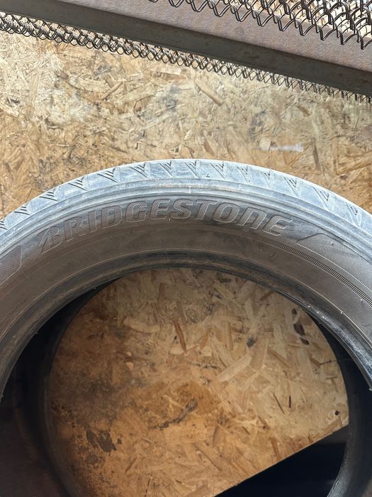 Bridgestine 245/55R19