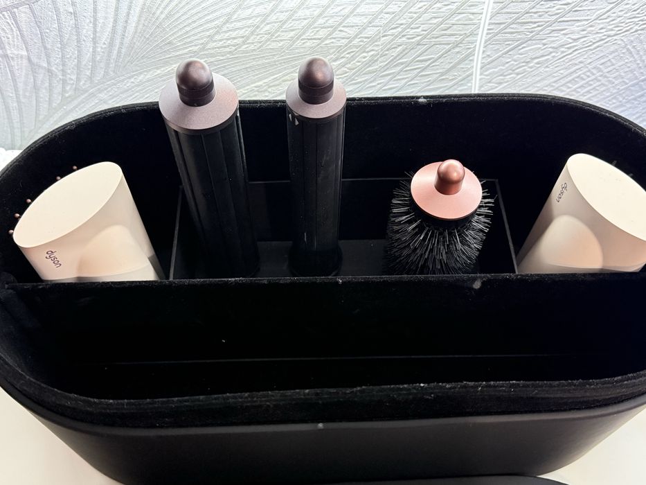 Dyson стайлер Корея