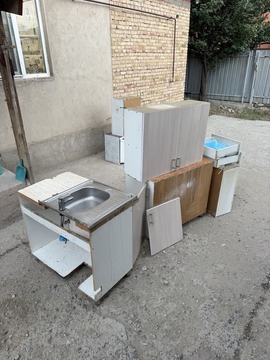 Кухеннный гарнитур бесплатно