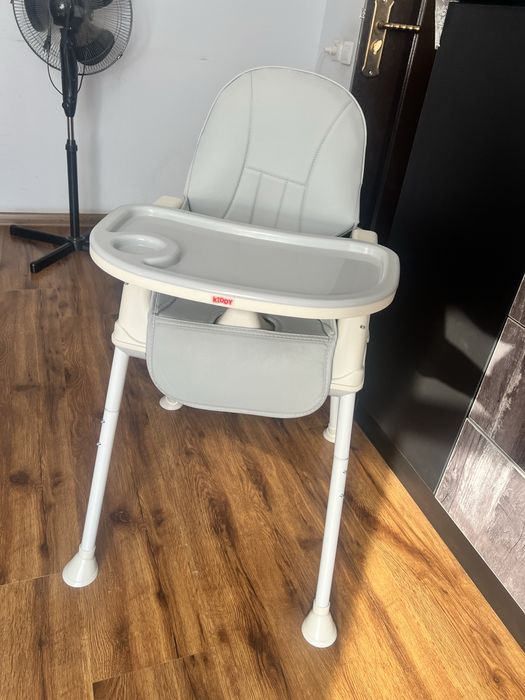 Stulchik ovqatlantiradgan