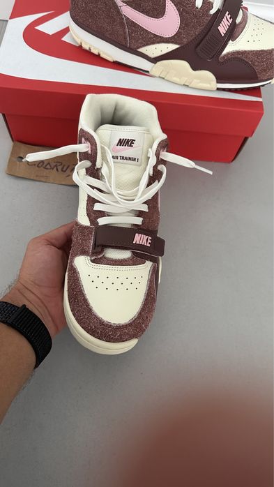 Nike Air Trainer 1 Valentine’s Day