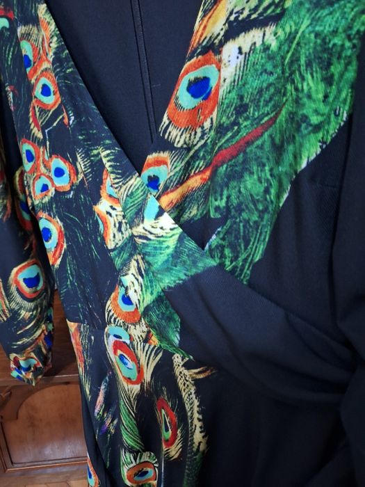 Vând rochie eleganta  de la Dames noua