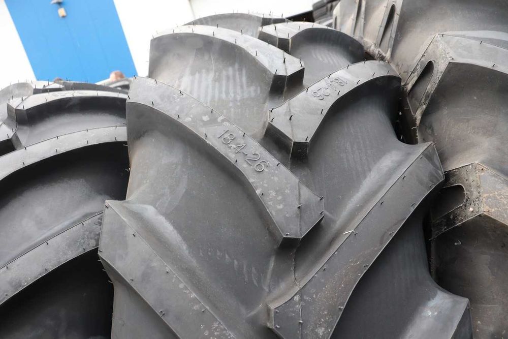 Anvelope BKT 18.4-26 14PLY cauciucuri noi TAF, TRACTOR