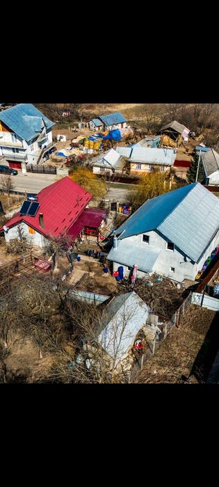 Vand casa  de locuit plus magazin