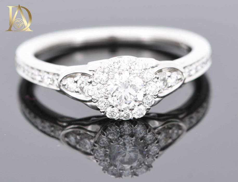 Нов Златен Пръстен с 0.82кт Естествени Диаманти