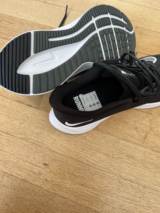 Nike qest чисто нови НАМАЛЕНИ