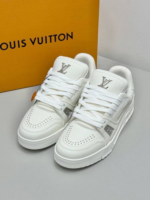 Louis Vuitton Premium