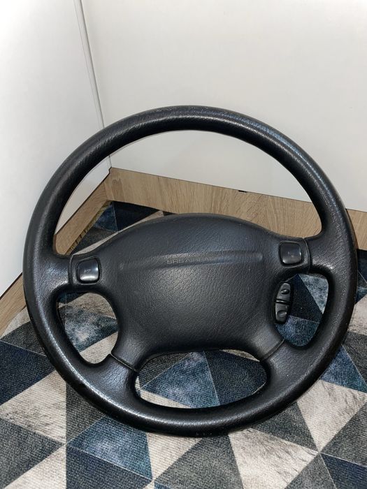 руль Mazda cronos