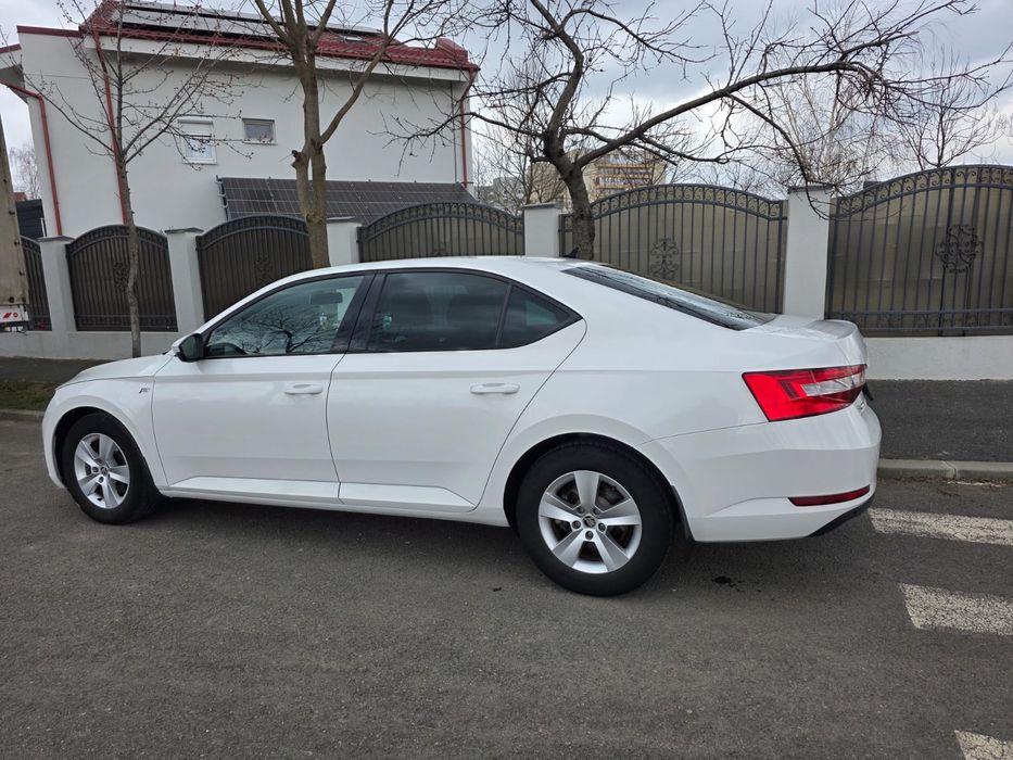 Skoda Superb / 2016 /benzina  / 150CP