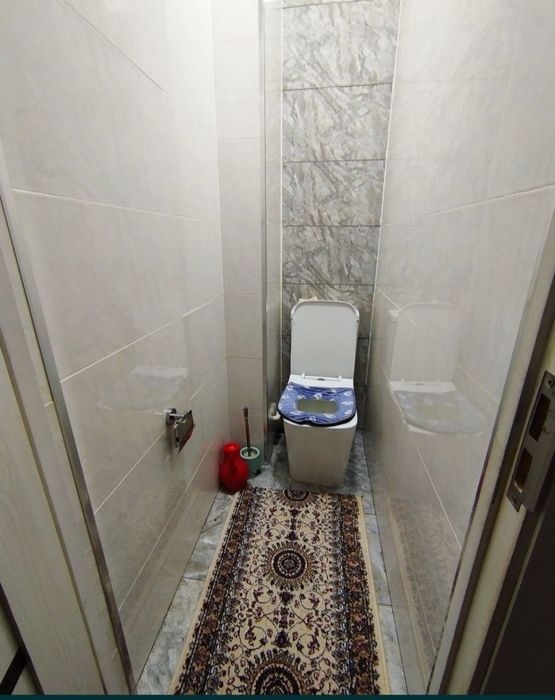 Продаётся 4 комнатная на первом этаже Юнусабад 15 квл