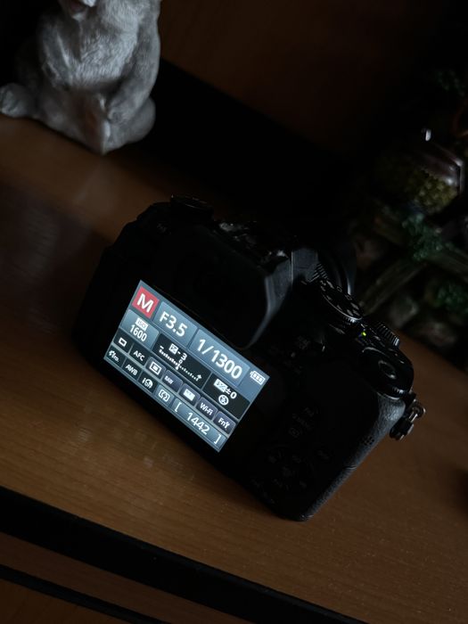 Vand panasonic lumix dmc g81 ideal pentru vacante