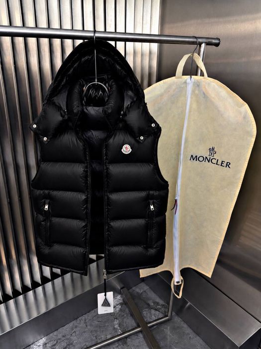 Premium елеци “Mnclr”