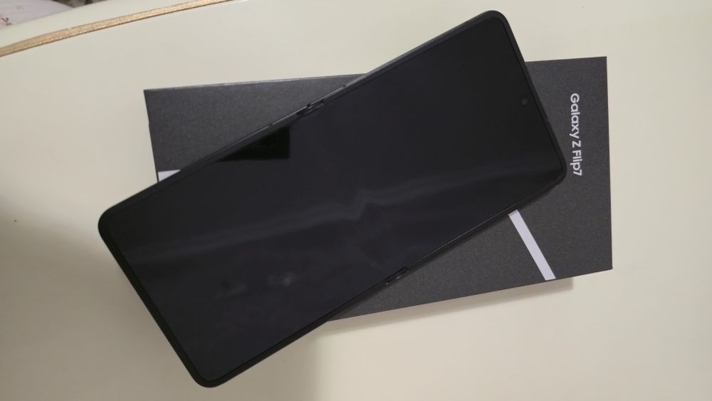 Samsung Z Flip 7
