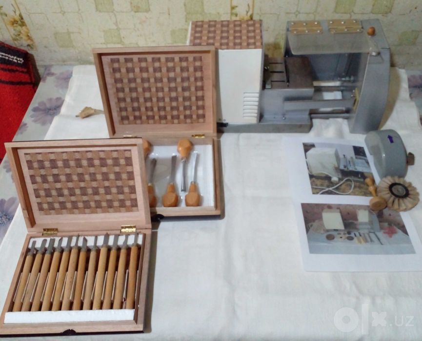 продается комплект  умелые  руки  типа К-1  с  наборами  стамесок .