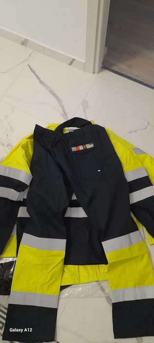 Salopetă nouă safety