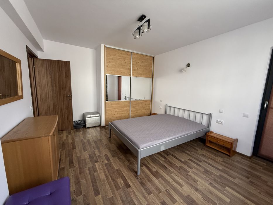 Apartament 2 camere, mobilat, parcare, zona Dumitru Mocanu
