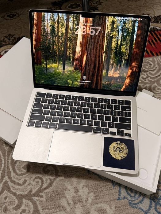 Macbook air m2..