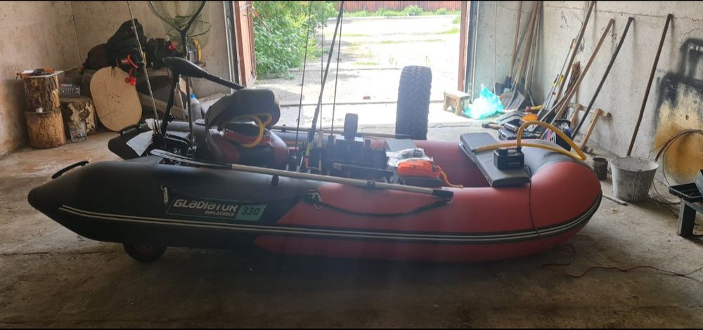 Лодка гладиатор 330