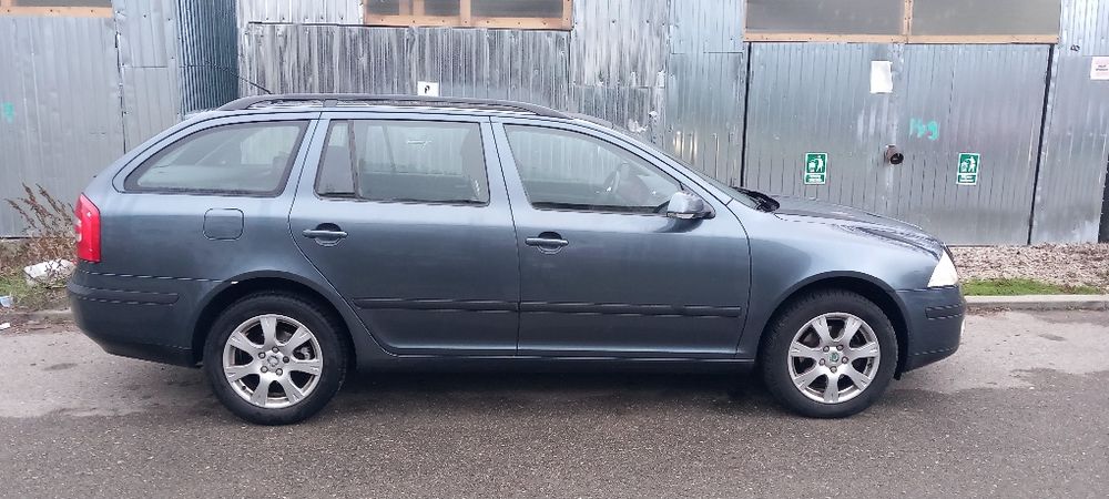 Skoda Octavia 2, 1.6 benzină