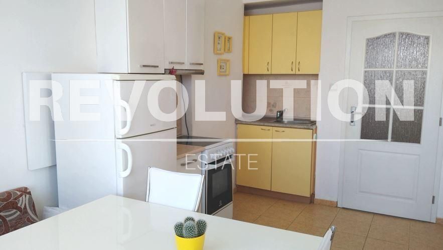 Тристаен апартамент в района на Винс!