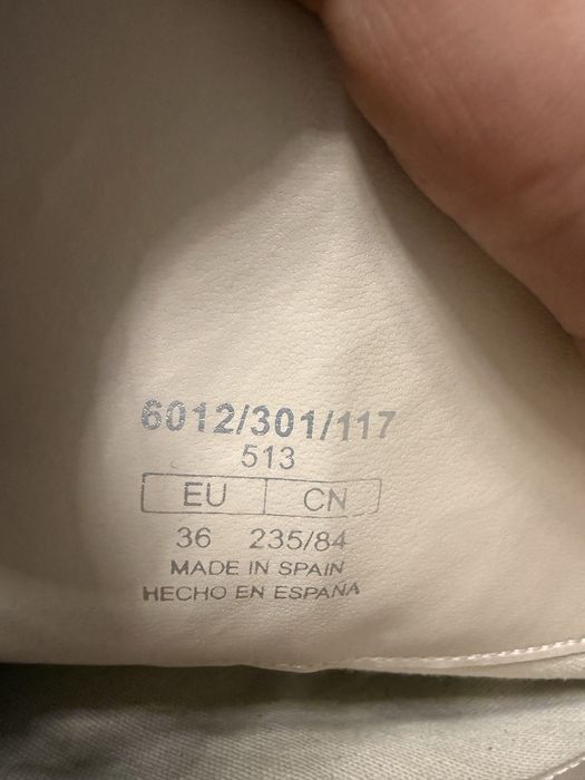 Кожени ботуши Зара