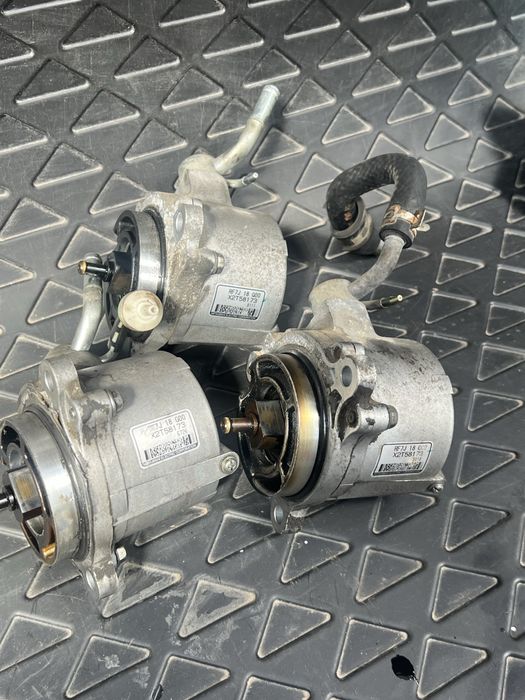 Pompa vacum Mazda 5 Mazda 6 2.0d 2005-2012 Se ofera cactura si garantie!