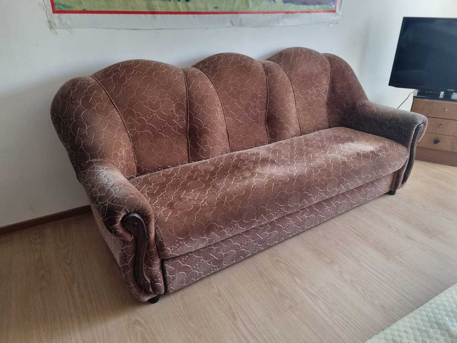 Продам диван и два кресла б/у