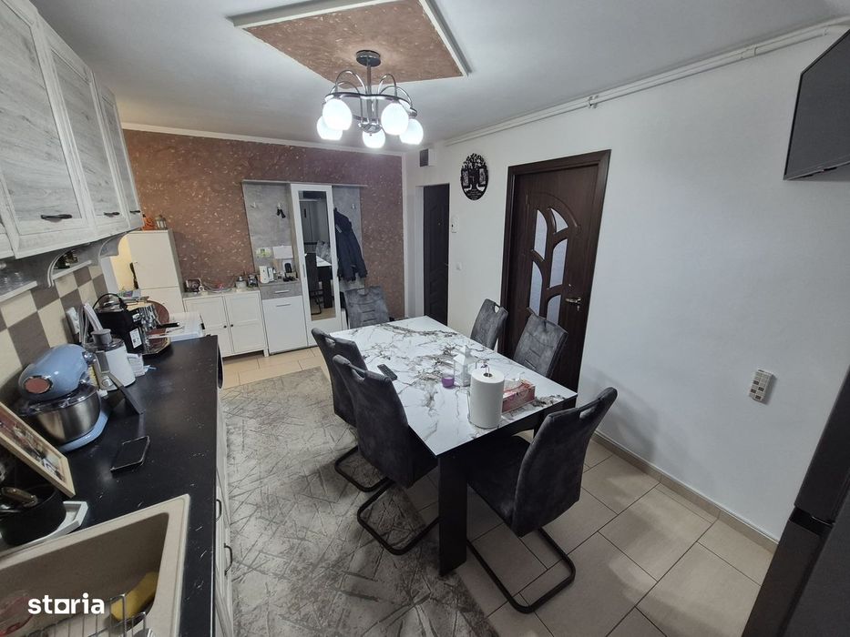 3Cam-Soarelui-3 Min Spitalul Judetean-Balcon-Mobilat-68 MP-88.000 Euro