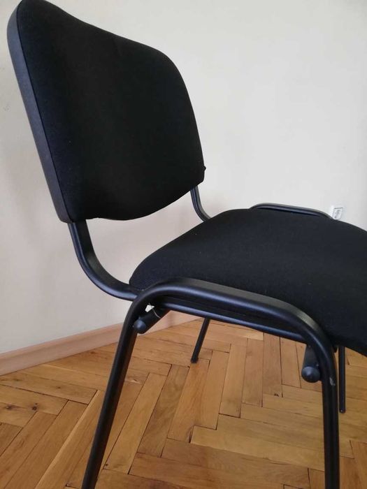 продавам офис столове 2 вида