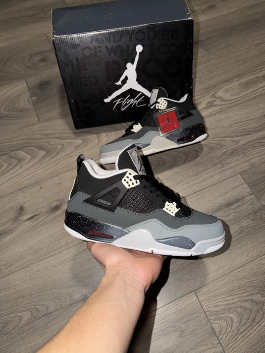 Jordan 4