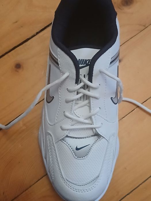 Маратонки NIKE Намаление