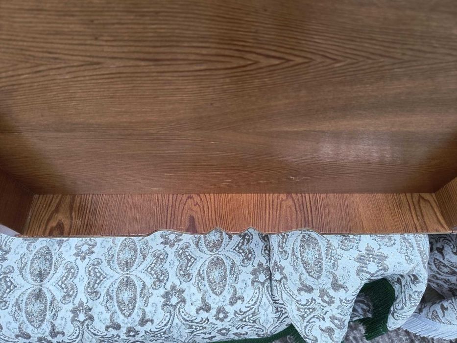 Дървен рафт, полица, етажерка