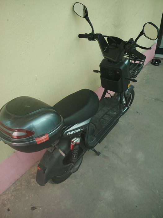 Скутер сотилади холати янги