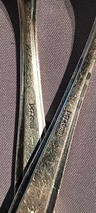 Дълбоко посребрени десертна виличка и кафяна лъжичка