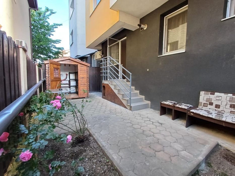 Vând apartament 1 camera,  curte proprie