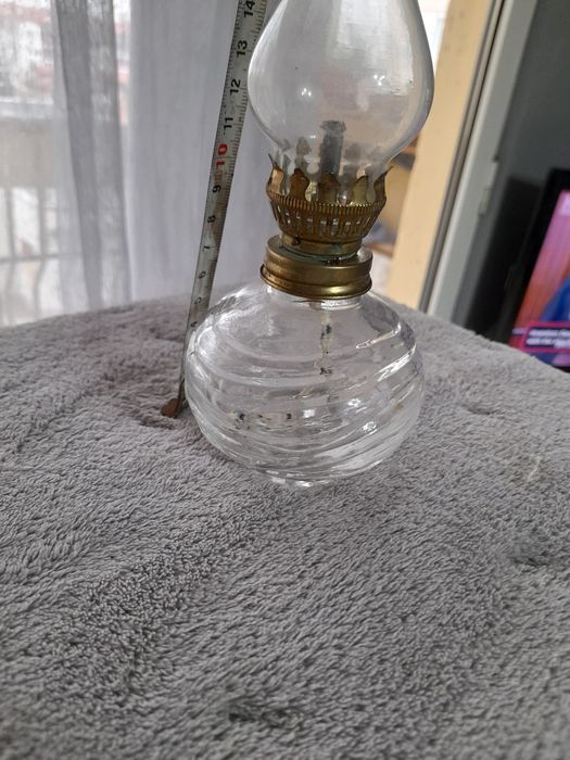 Два броя газени лампи и фенер за помещение