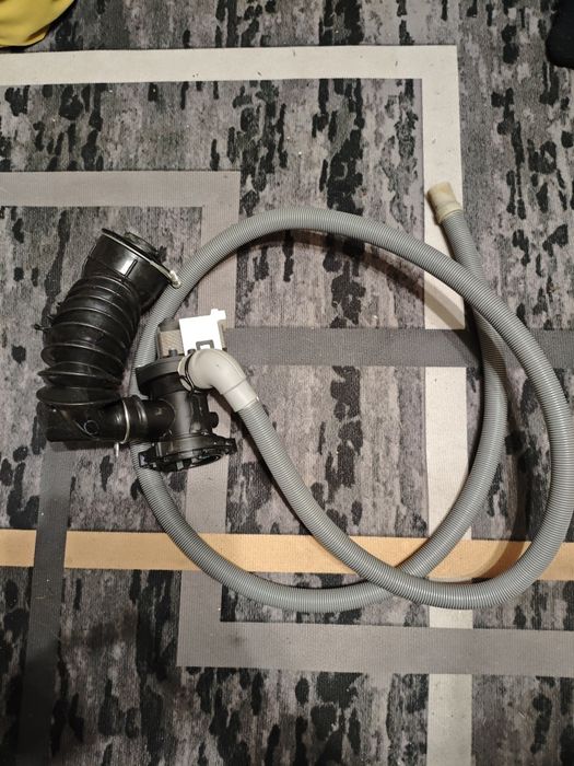 Запчасти на машинку индезит