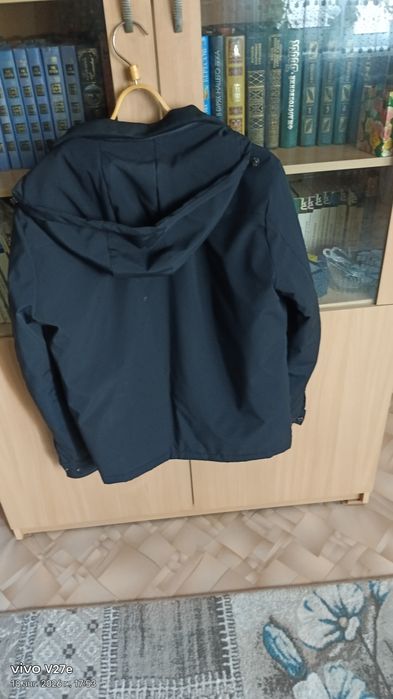 Продаю 2 куртки мужские.