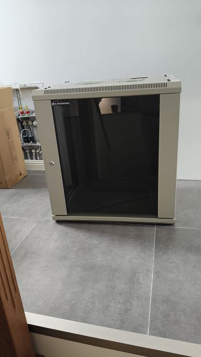 Rack 12u 19 inch